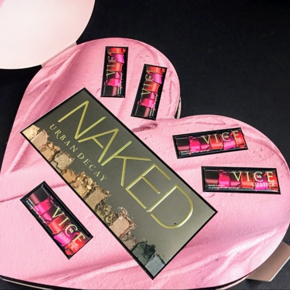 *SOLD* Urban Decay Naked & Nude Vault - Picture 4 of 5